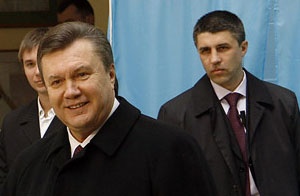 Я В ШОЦІ: Керівником охорони Януковича виявився... громадянин Росії